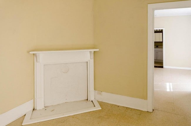 Photo - 135 Honeysuckle Ln