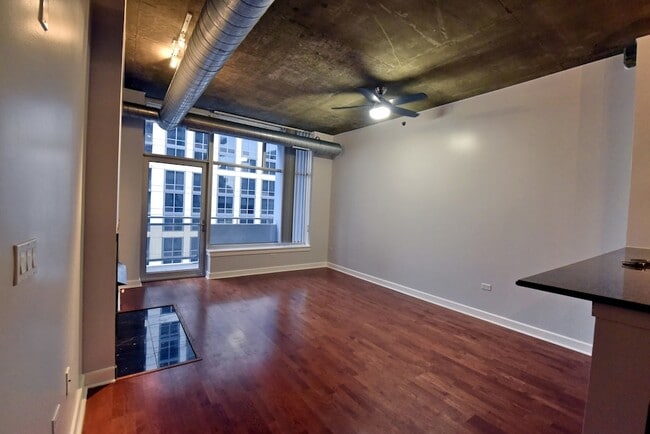 Photo - 1305 S Michigan Ave Unit 1206