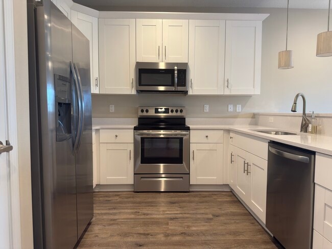 Photo - 22942 Ann Miller Rd