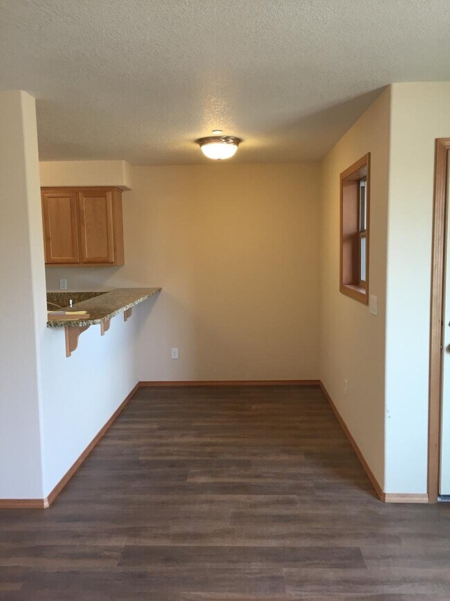 Photo - 1441 SE Honeysuckle Loop Unidad C