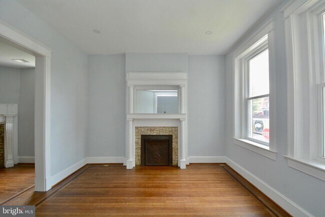 Photo - 1724 2nd St NW