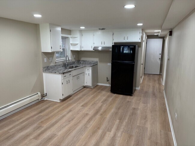 Photo - 5913 W Addison St Unit 1