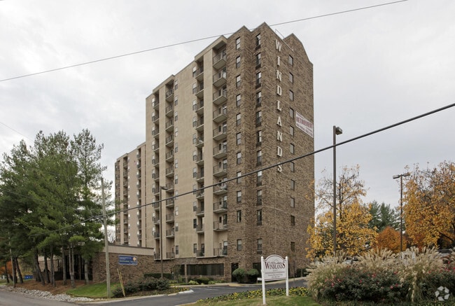 200 Webster