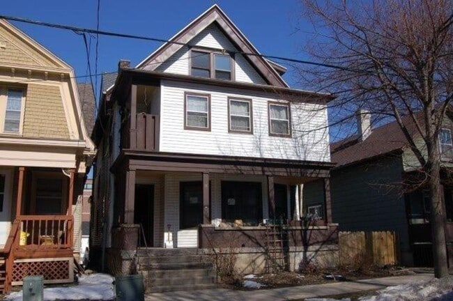 Building Photo - 11 N Franklin St Unit 2
