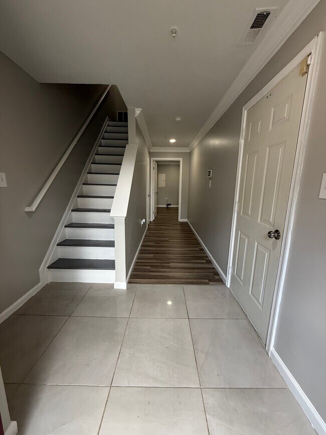 Photo - 9903 Cranapple Ct