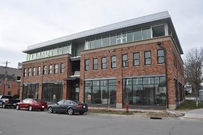 Building Photo - 271-287 N Linn St Rental
