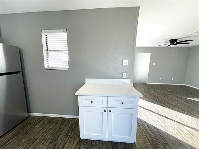 Photo - 2107 Knoll Crest Dr