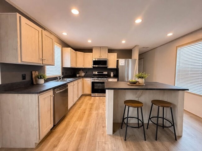 Building Photo - 52758 S Yorktown Ct