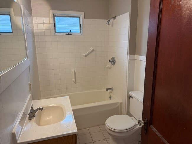 Photo - 4250 Harding Dr