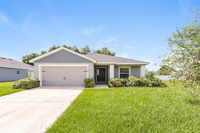Building Photo - 944 First Dr, Eagle Lake, FL Rental