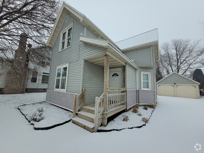 Building Photo - 1281 S Monroe Ave Rental