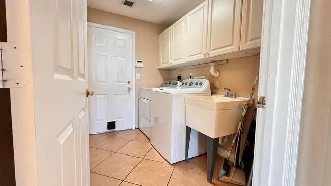Photo - 9546 Worswick Ct