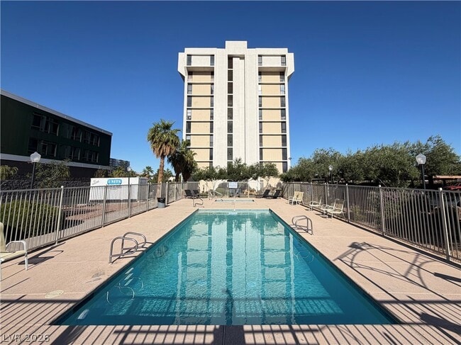Building Photo - 3930 University Center Dr Unit 208