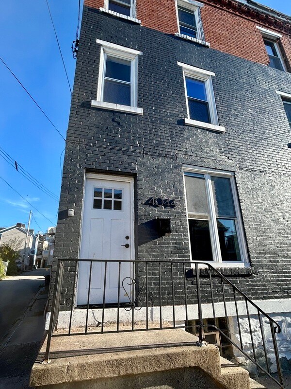 Photo - 4044 Geneva St Unidad 1