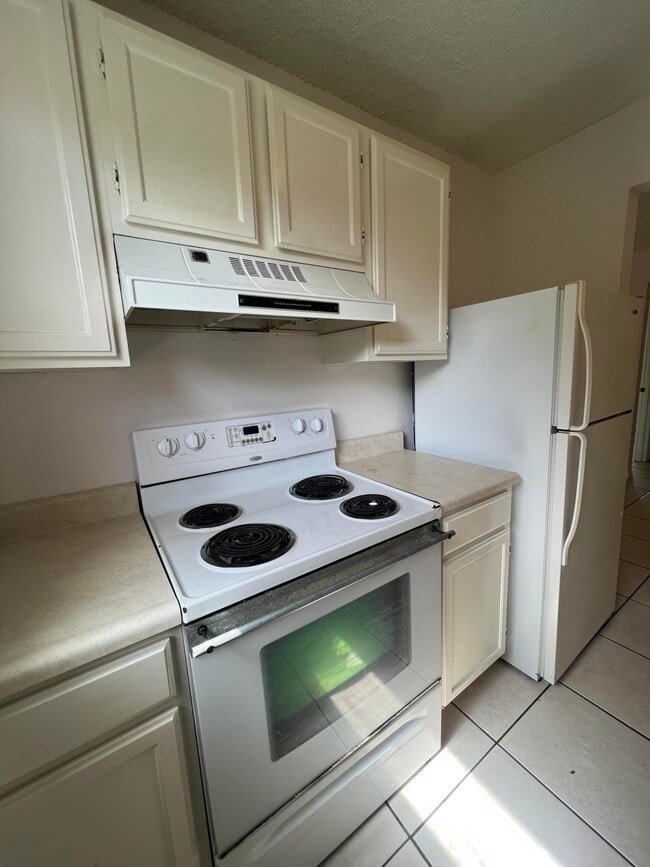 Photo - 956 Louisiana Ave