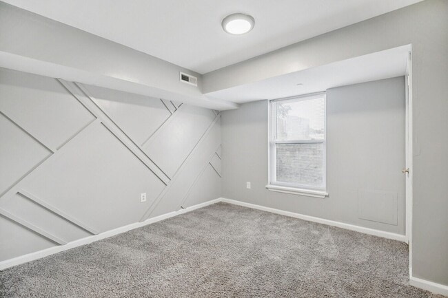 Photo - 3416-3422 N Sydenham St Unidad D01