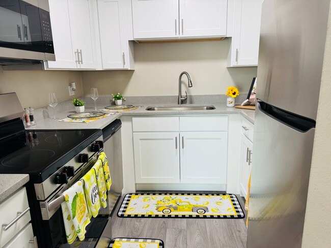 Photo - Apartments at Decker Lake – Your Everyday Retreat