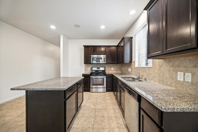 Photo - 5810 Banyan Oak Ct