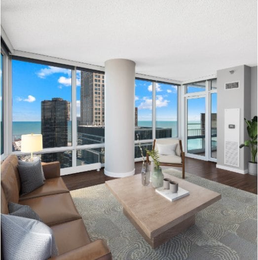 Photo - 353 E Ohio St