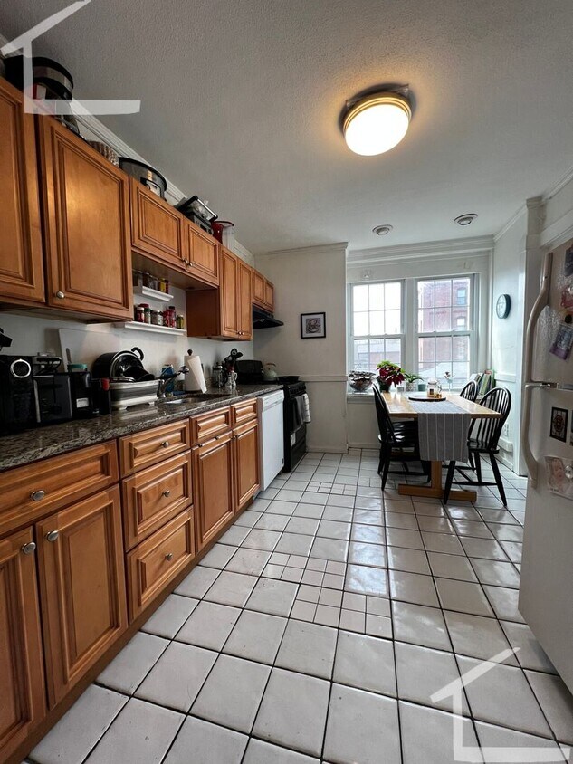 BROOKLINE VILLAGE - CLOSE TO LONGWOOD - 3B... - BROOKLINE VILLAGE - CLOSE TO LONGWOOD - 3B...