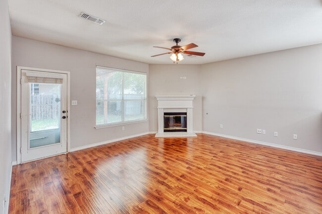 Photo - 2617 Bissonet Dr