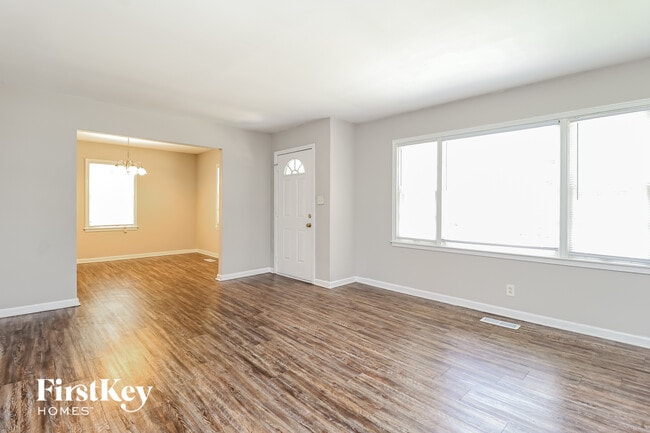 Photo - 337 Mignon Ave