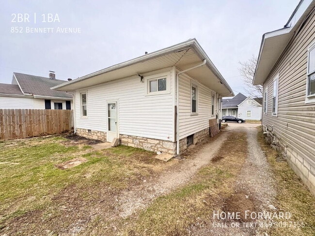 Photo - 852 Bennett Ave