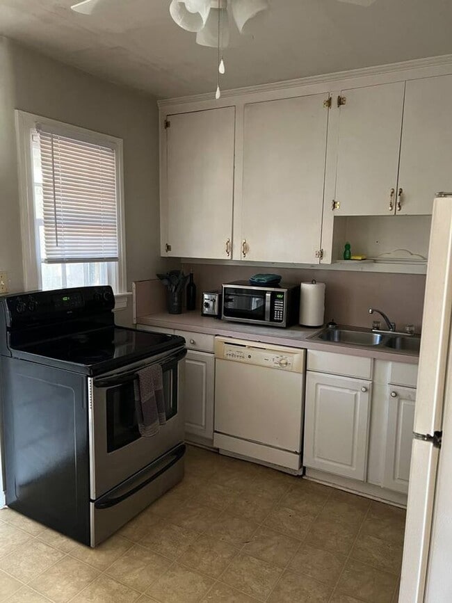 Photo - Charming 2 bedroom Duplex