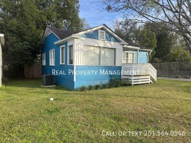 Photo - 207 Pinehill Dr