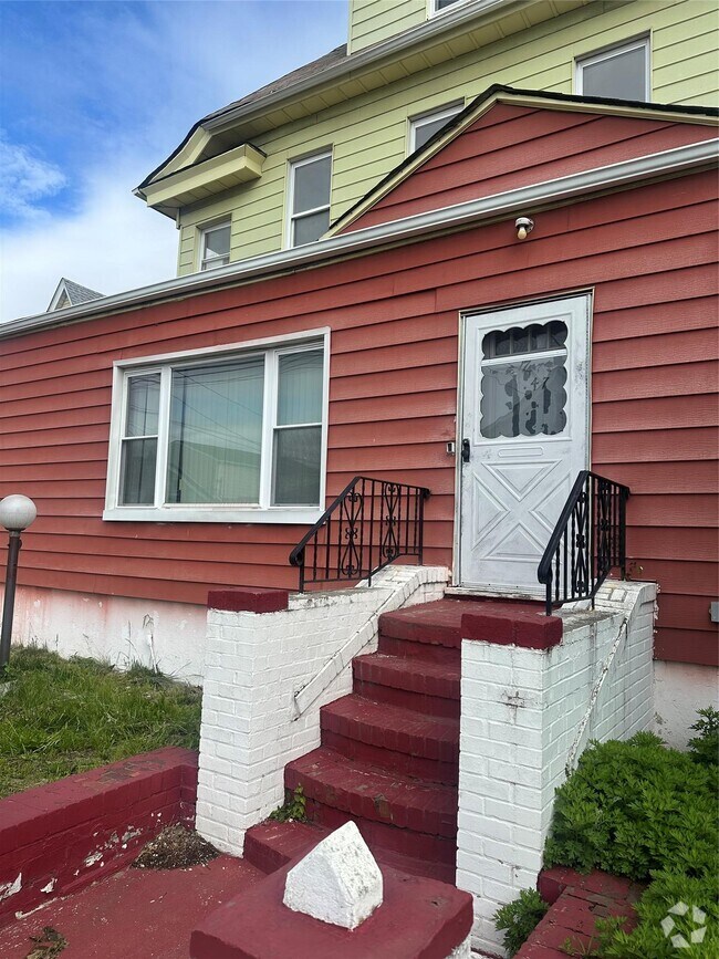 Building Photo - 174-47 125th Ave Rental