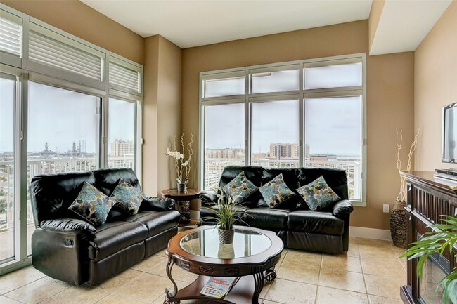Photo - 500 Seawall Blvd