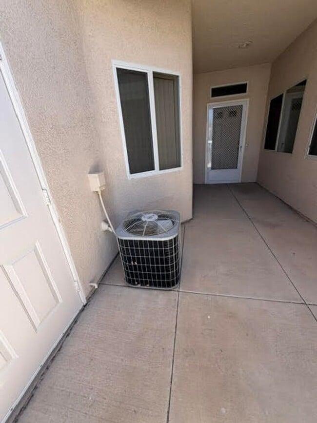 Photo - 2 bed 2 bath in Quail Ridge
