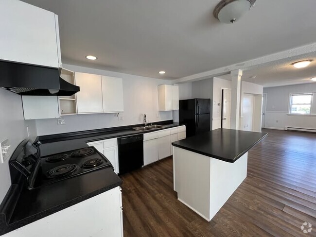 Building Photo - 41 Green St Rental