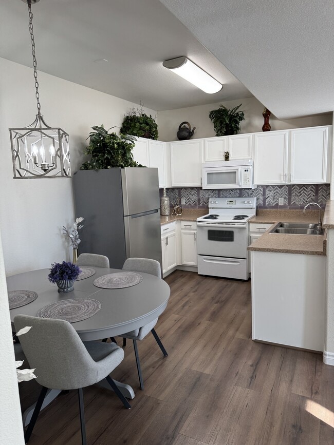 Photo - 2030 Rancho Lake Dr