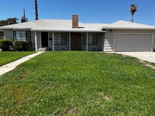 Building Photo - 4414 Fishering Dr Rental