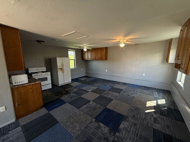 Photo - 391 2nd Ave SW Unit 391 2nd Ave SW-  B