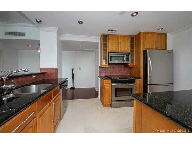 Photo - 9100 W Bay Harbor Dr Unit 8