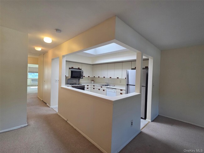 Photo - 12-29-29 Diane Pl Unit 195 U