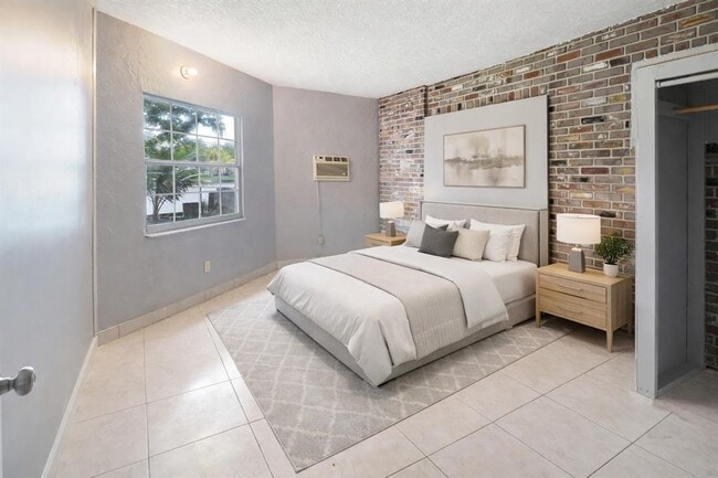 Photo - 3241 NW 40th St