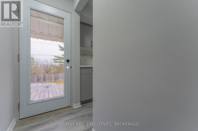 Photo - 811 Overlea Ct