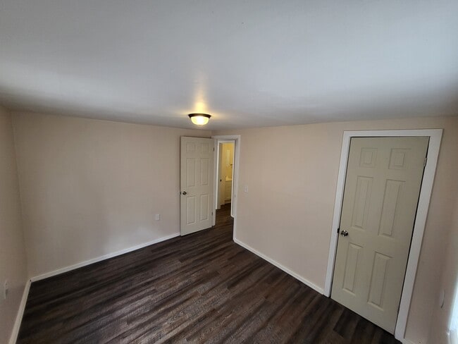 Photo - 105 Baxter St