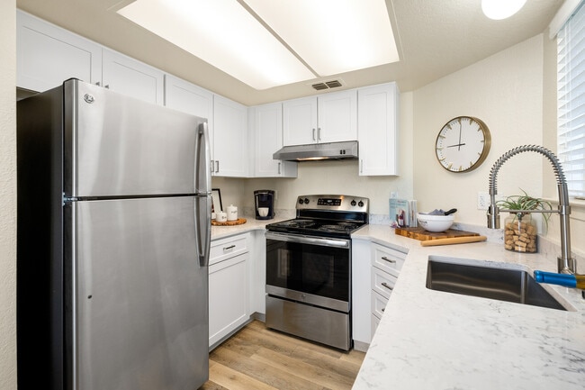 Photo - Montage at Fair Oaks