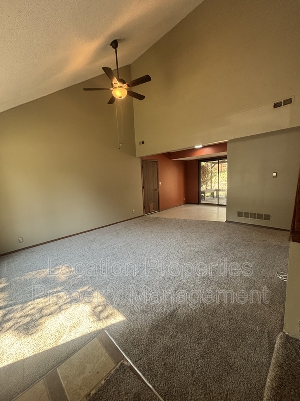 Photo - 2401 Sequoia Ct
