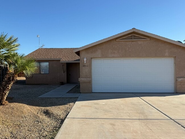 Building Photo - 9830 Needles Dr