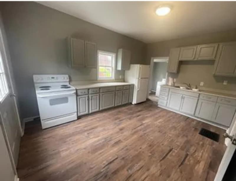 Photo - 32 Forry St Unit B