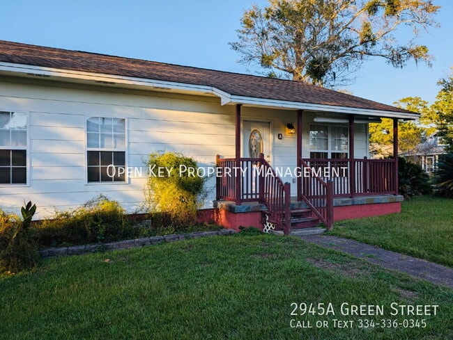 Photo - 2945 Green St