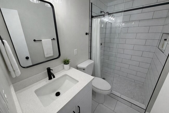 Photo - 1325 E Don Carlos Ave