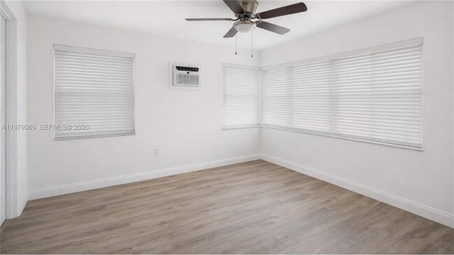 Photo - 2135 Bay Dr Unit 1