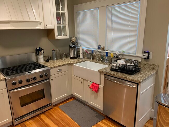 Photo - 115 Eastbourne Rd