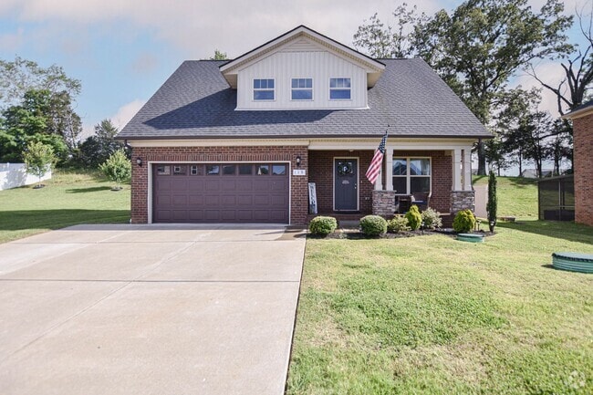 Building Photo - Pet Friendly Three Bedroom in Pleasant View! Rental